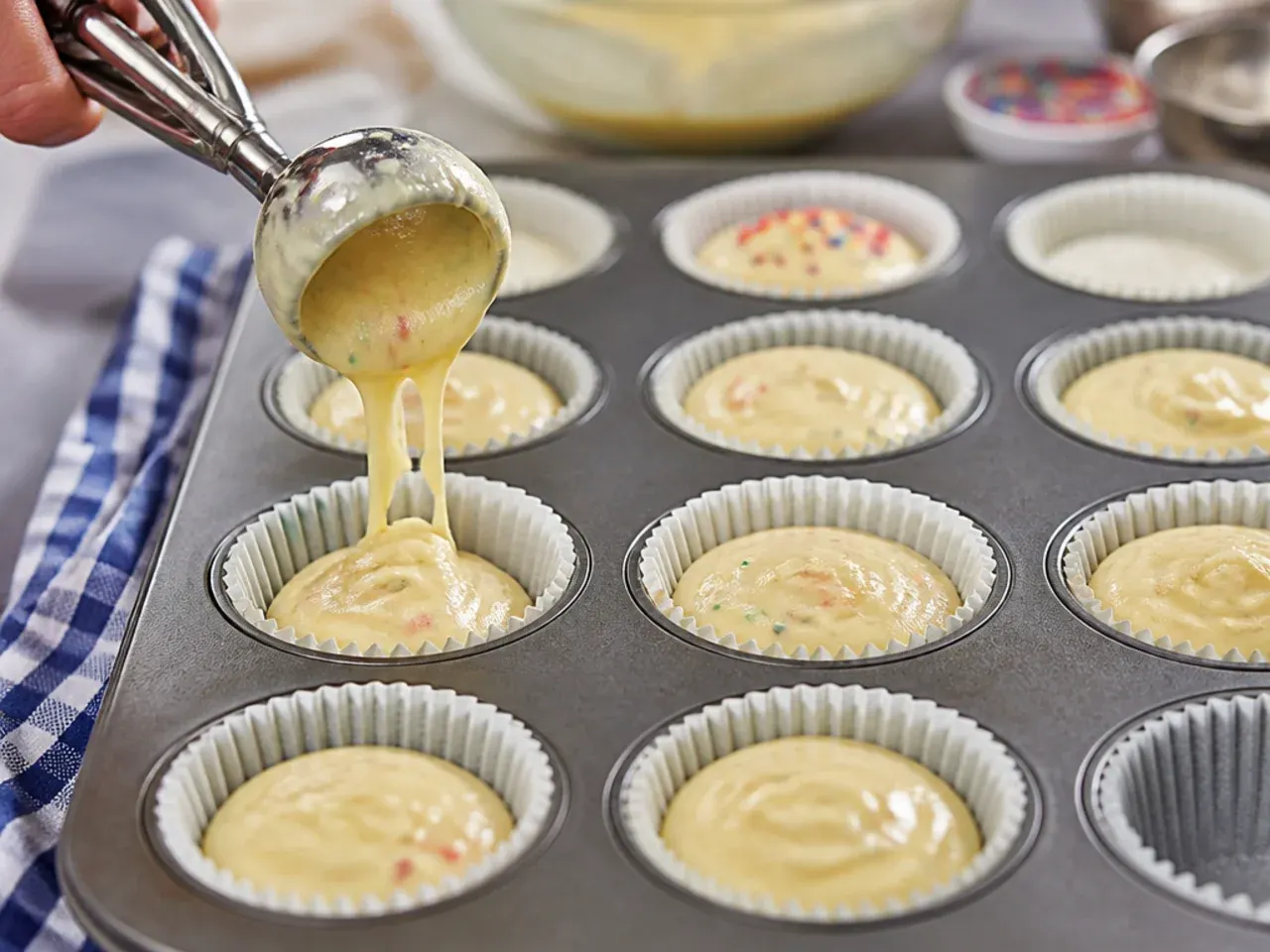 bluey cupcake cake ideas recipe step 5
