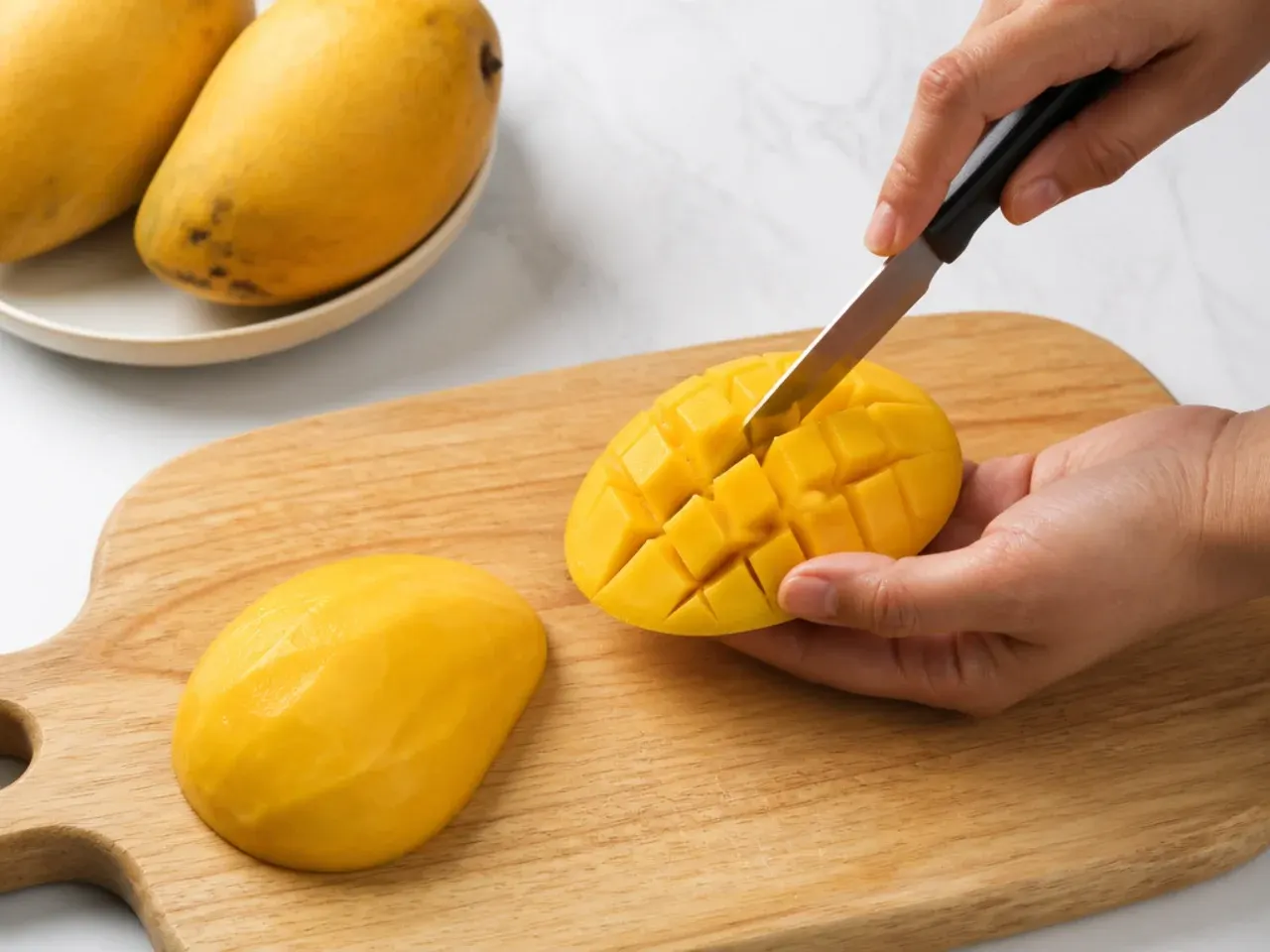 mango sticky rice vs pudding — step 6: prepare the mango