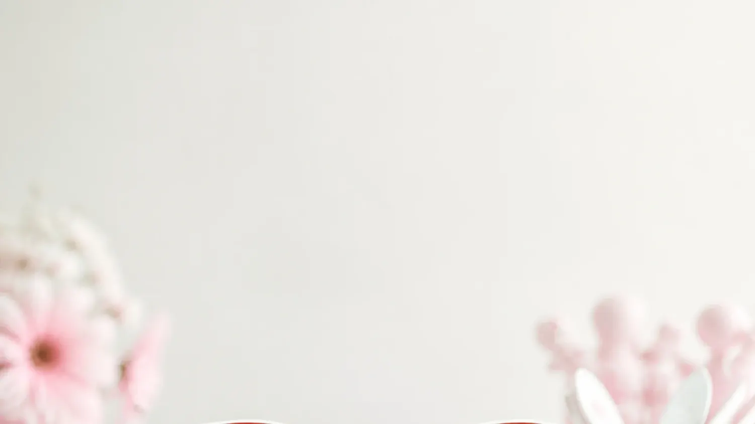 7 Steps to a Cute Hello Kitty Fondant Cake