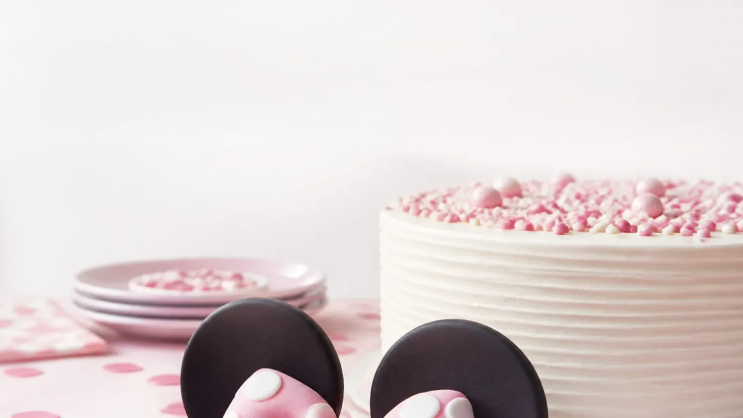 20 Cute Minnie Mouse Cake Topper Ideas