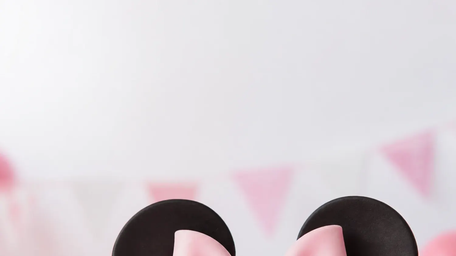 25 Adorable Minnie Mouse Smash Cakes