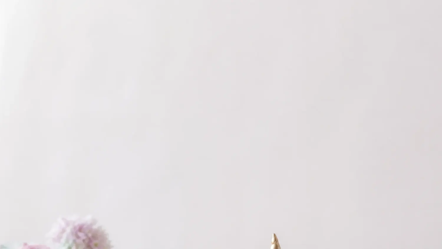 20 Dreamy Unicorn Cake Topper Ideas